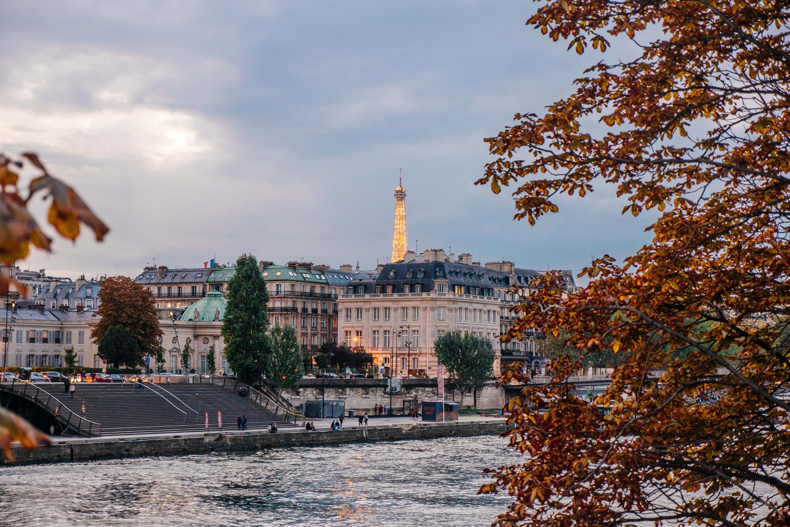 Dusk over the Seine, with the Eiffel Tower beyond